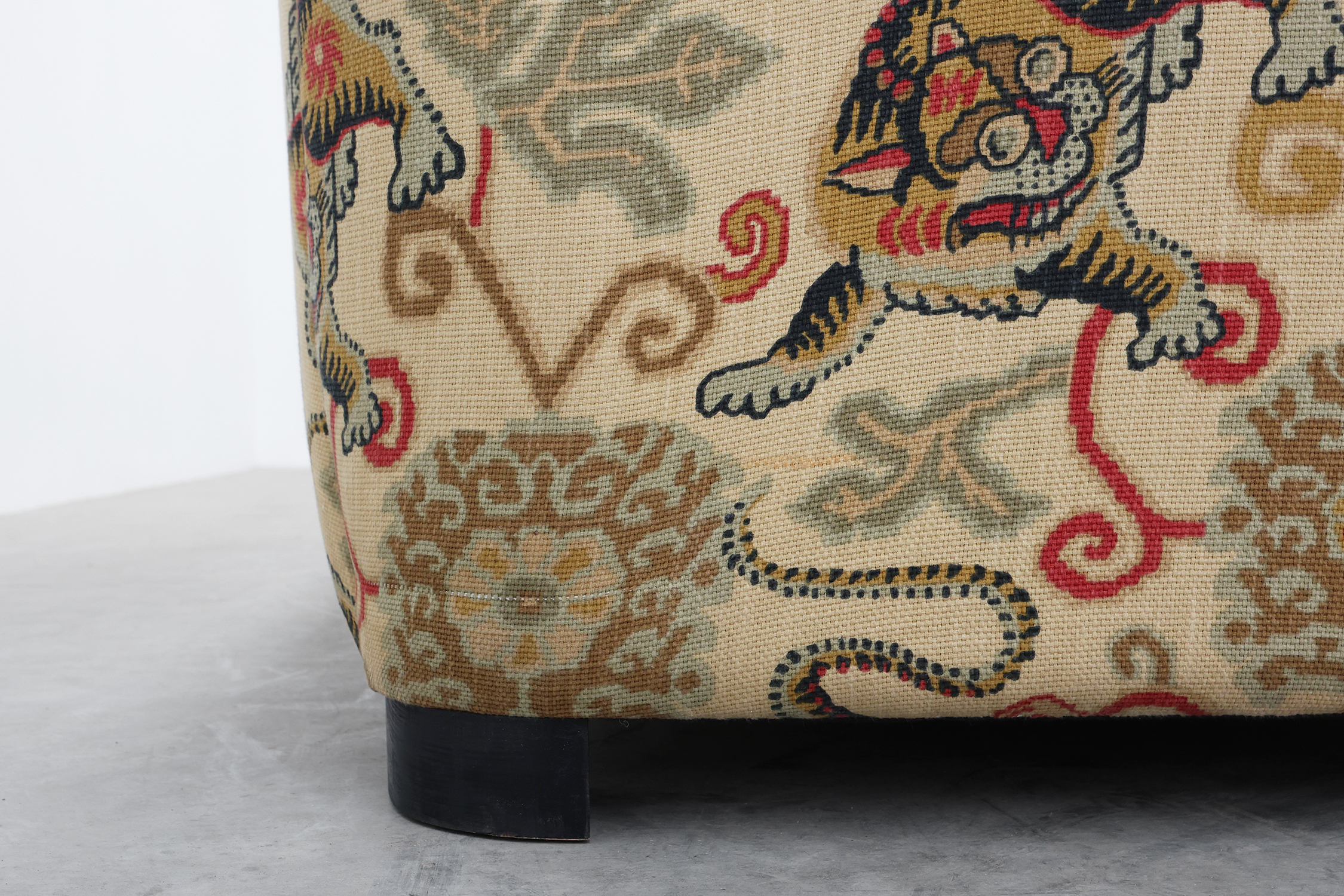 Hollywood Regency 3-seater sofa with Lion‑Motif Upholstery, Italy ca. 1990thumbnail